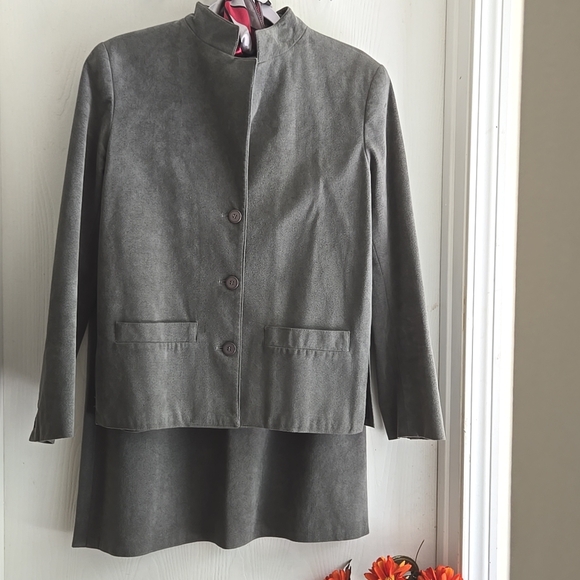 Brodkin | Vintage Soft Grey Ultra Suede Suit - Picture 12 of 12